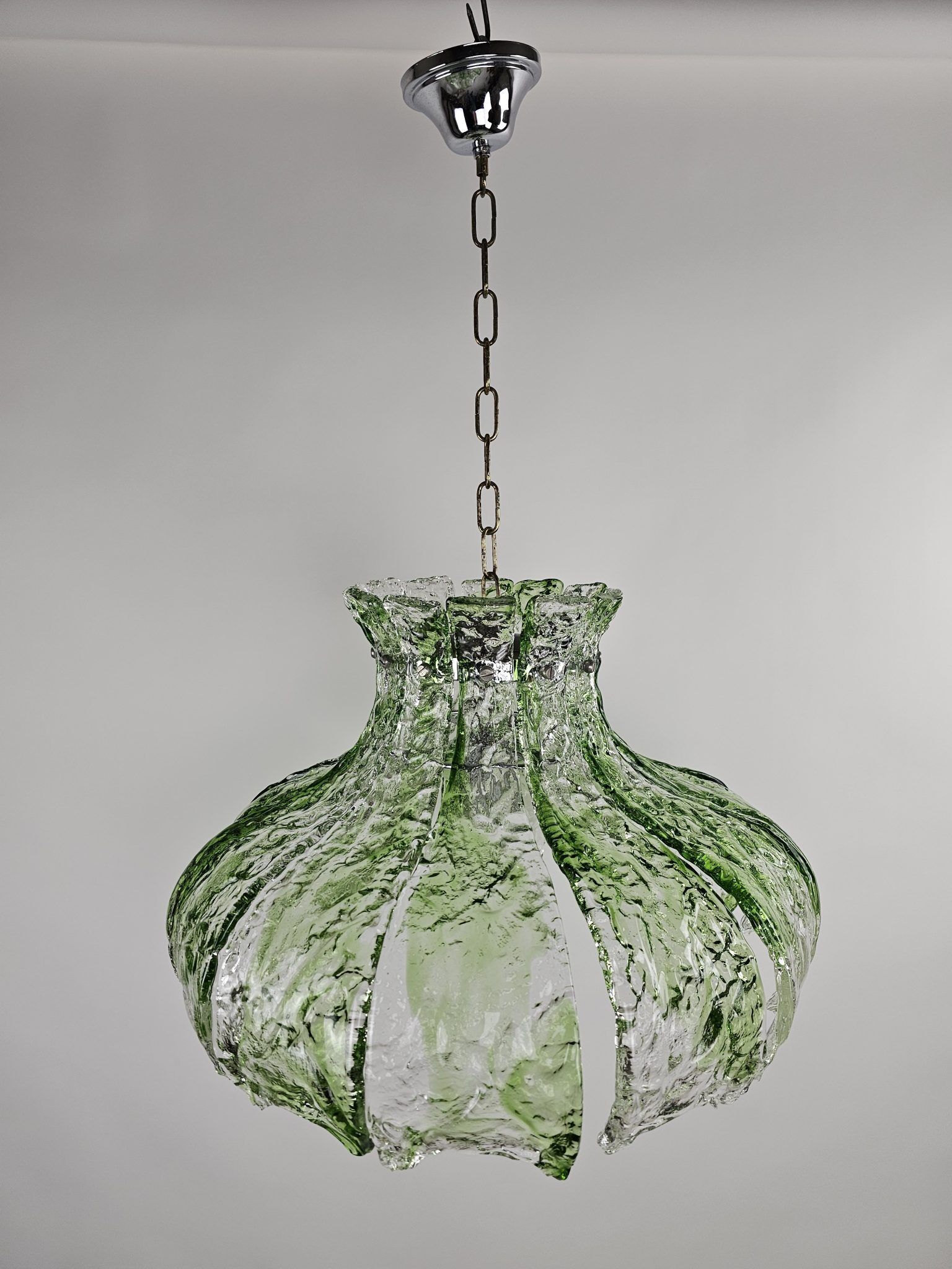 Pendant lamp by Mazzega with loose leaves of ice glass in transparent and green