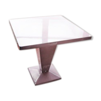 Tolix table