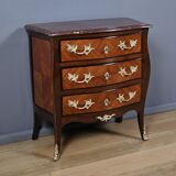 Small marquetry chest of drawers, Louis XV style – mid 19th century