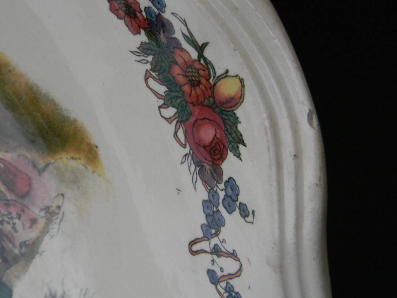 Fruit bowl, earthenware compote dish DIGOIN SARREGUEMINES H. LOUX.