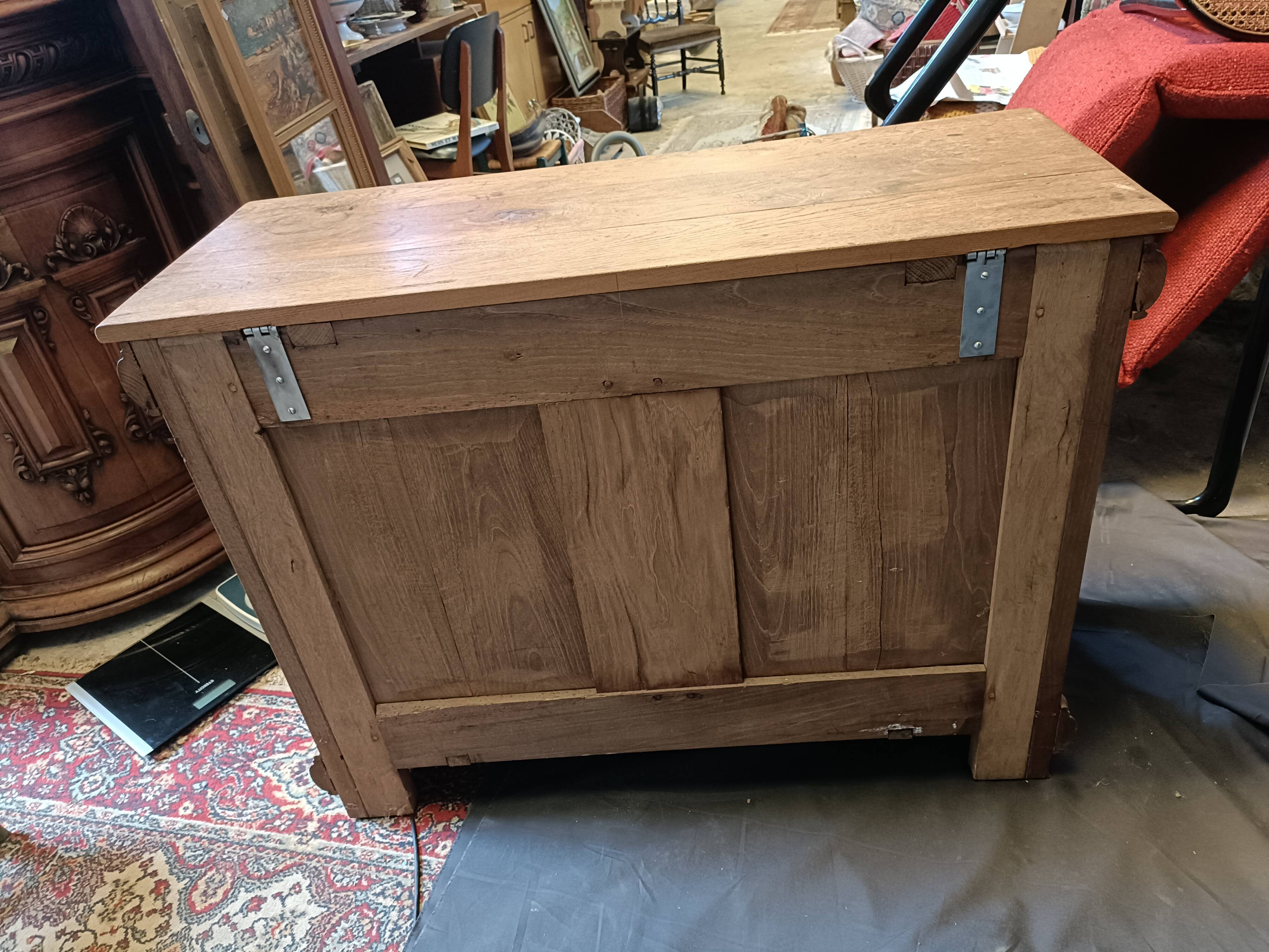 Oak chest