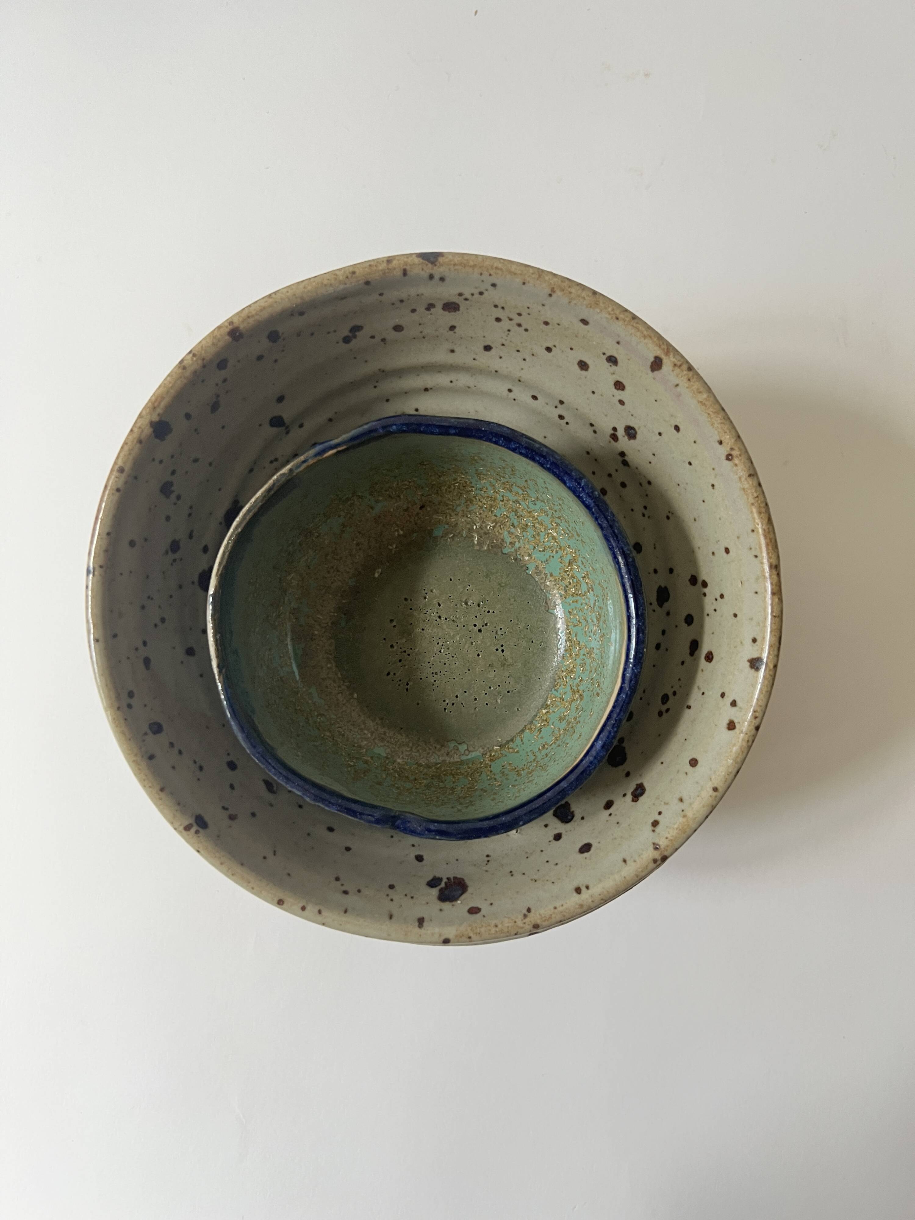 Glazed ceramic bowl/trinket dish, signed