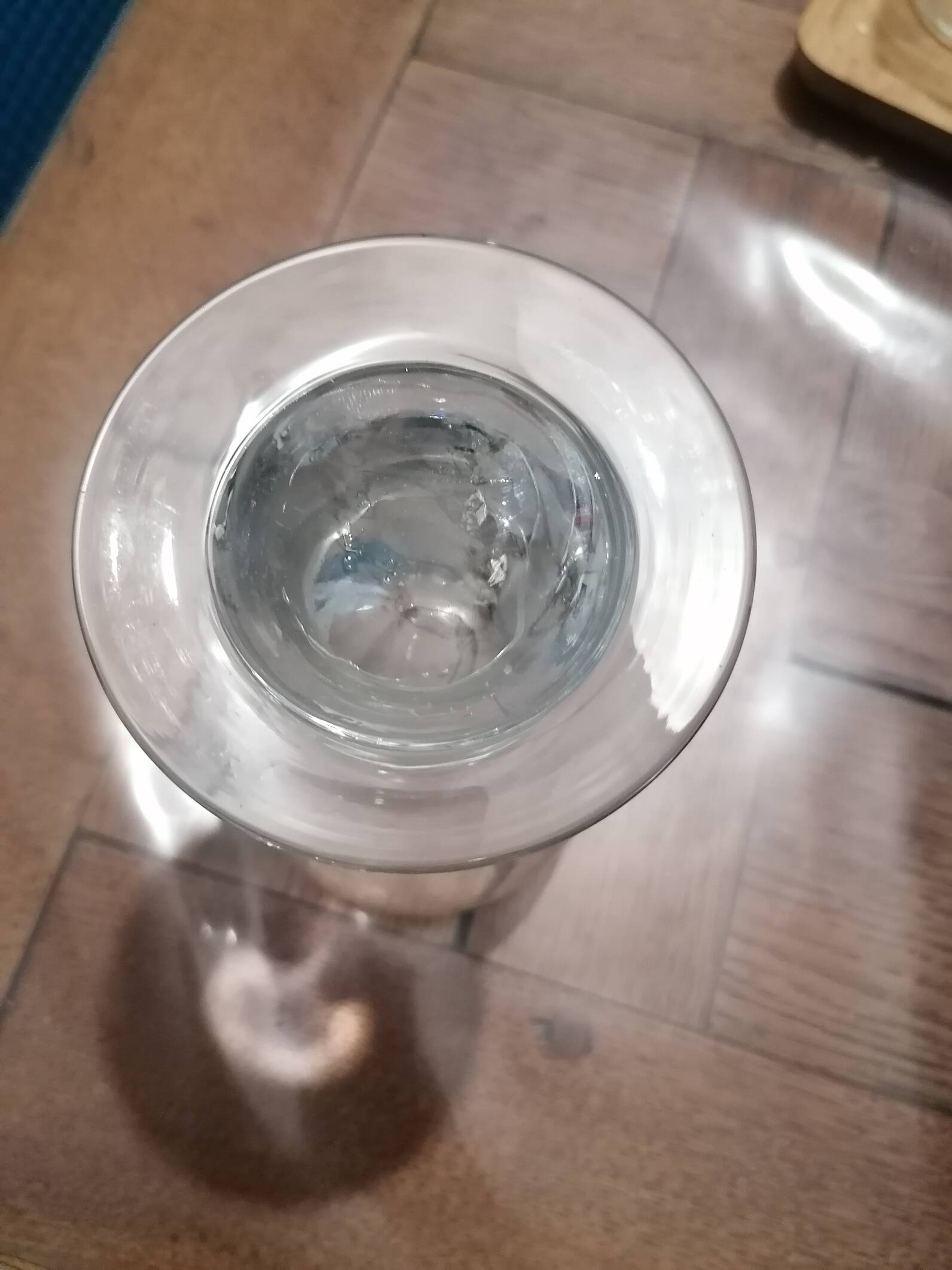 Série de 10 coupes / verres à eau en cristal artisanaux.