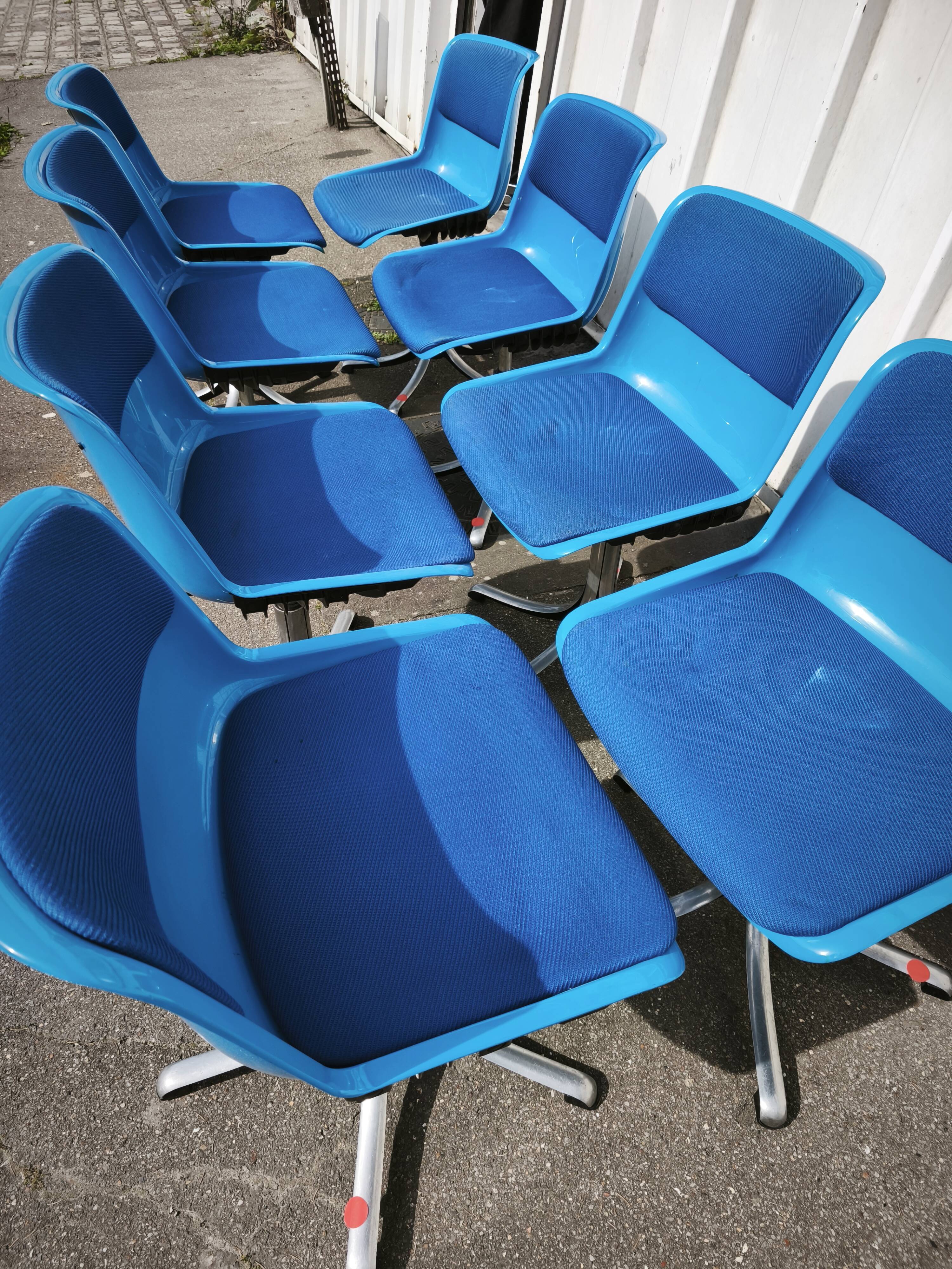Suite de 8 chaises de bureau Modus, Tecno