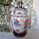 Hand-painted porcelain table lamp, Chinese Imari style.
