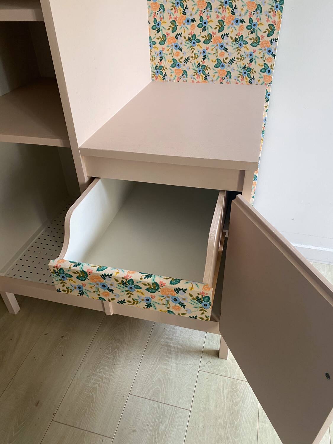 Asymmetrical wardrobe