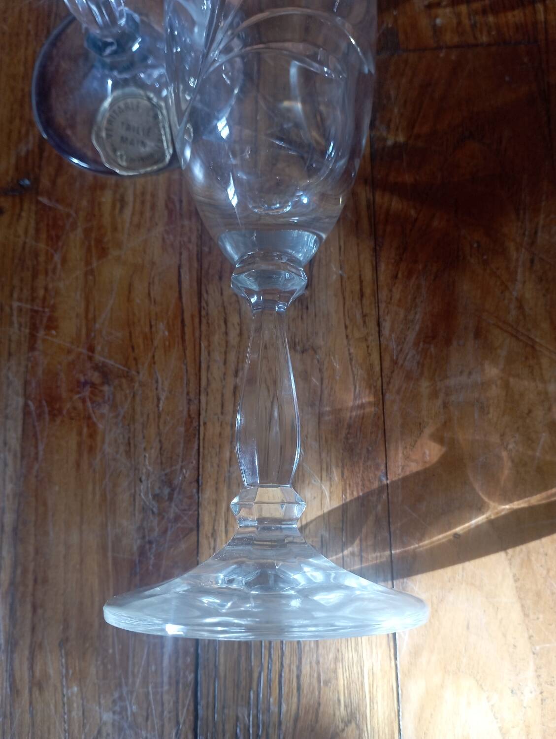 6 hand-cut crystal champagne flutes