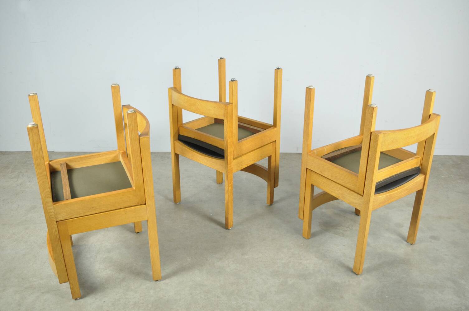Vintage oak DUTCH DESIGN dining chairs in modern minimalist style, 1960s