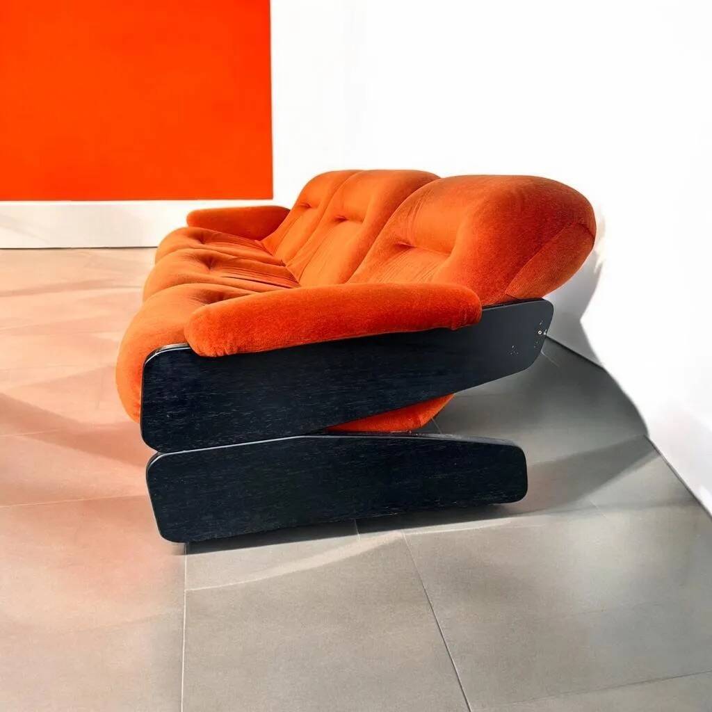 ARMCHAIR / SOFA / VINTAGE SOFA FROM THE 70S