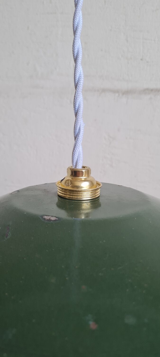 Suspension en tôle émaillée verte