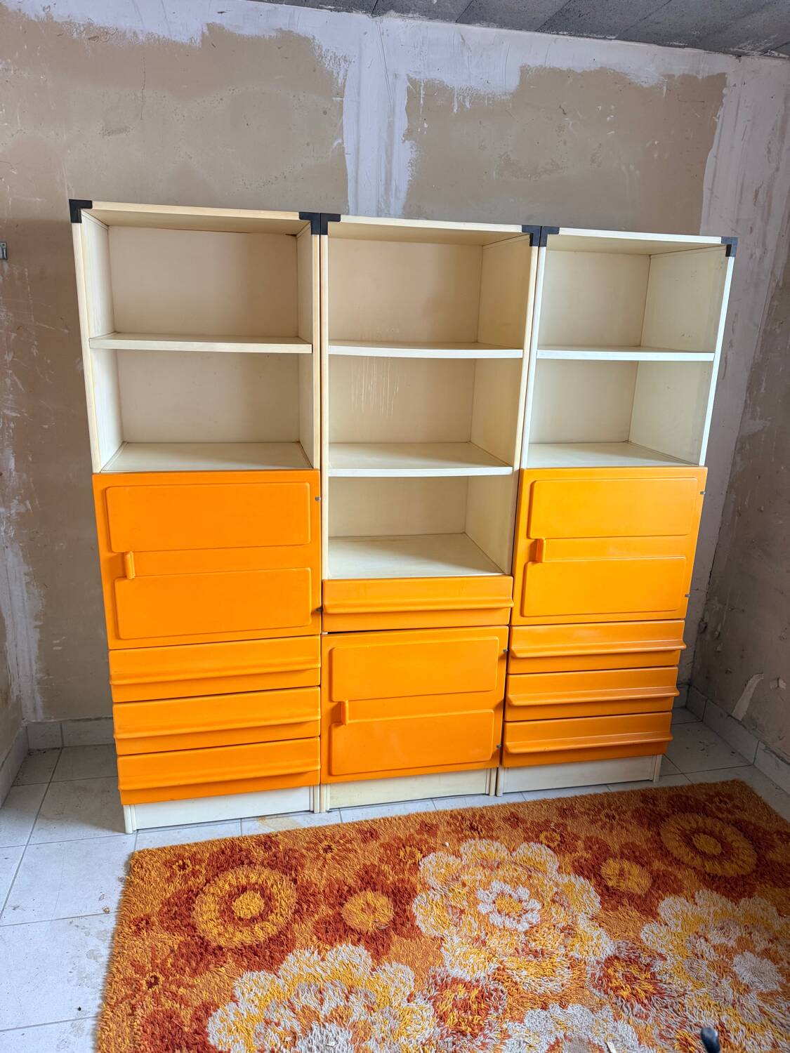 Set of 3 "Space Age" Storage Columns - 1970 Design