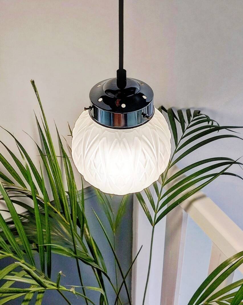 Art deco globe pendant light