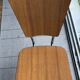 Duo de chaises en formica imitation bois marron et pieds eiffel