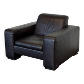 Natuzzi lounge chair in dark brown leather — Italian design
