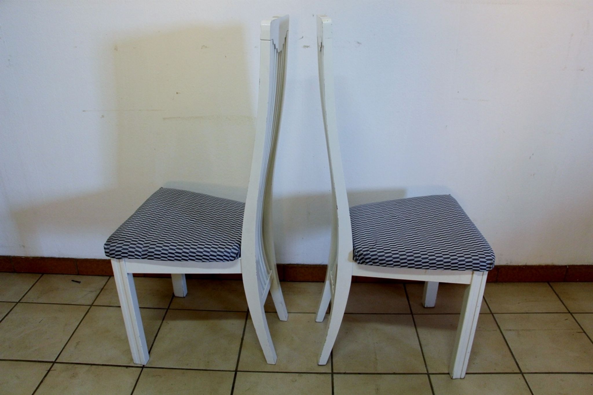 Series of eight chairs