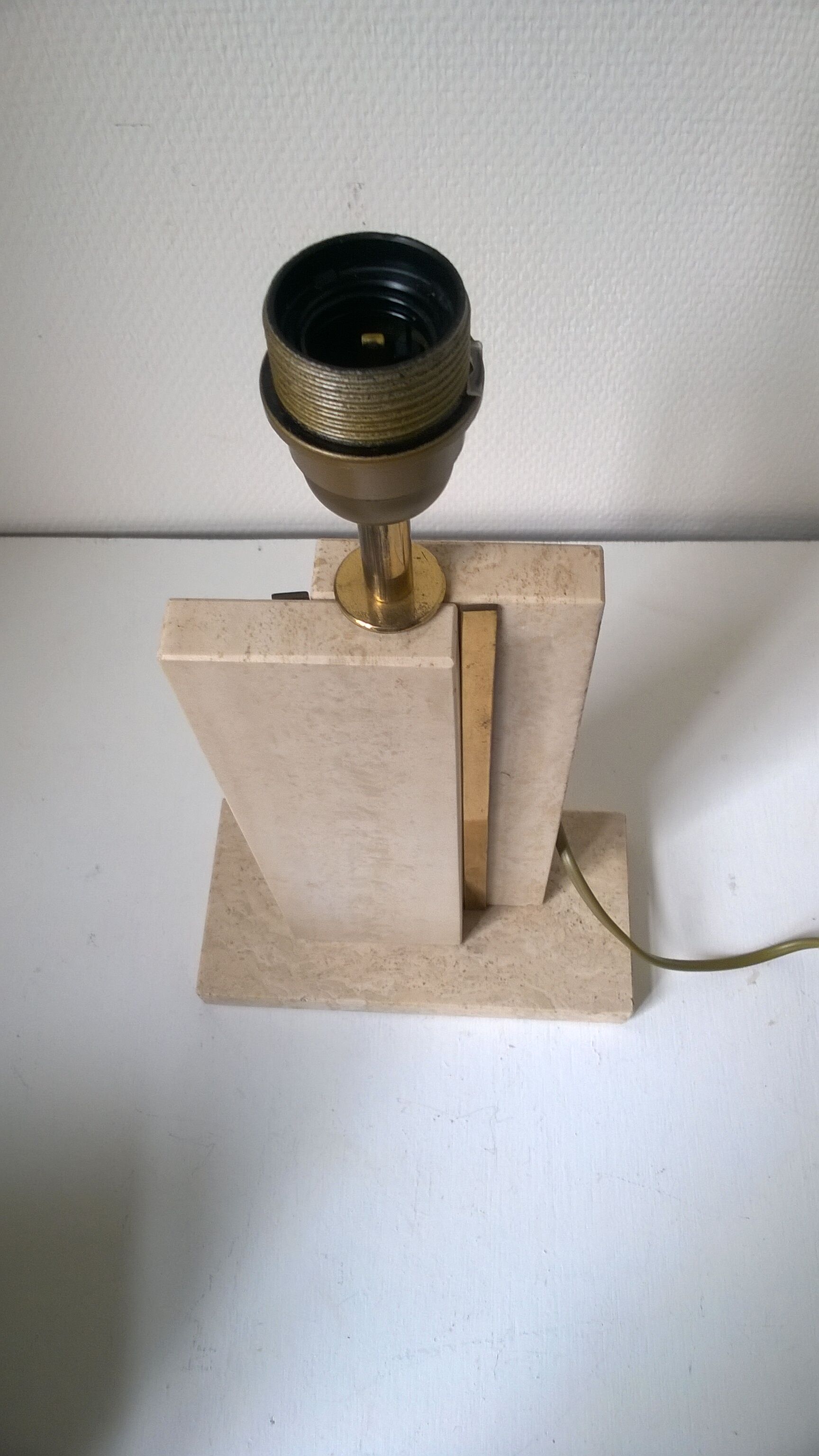 Lampe de table en travertin et laiton doré par Camille Breesch Belgique c. 1970