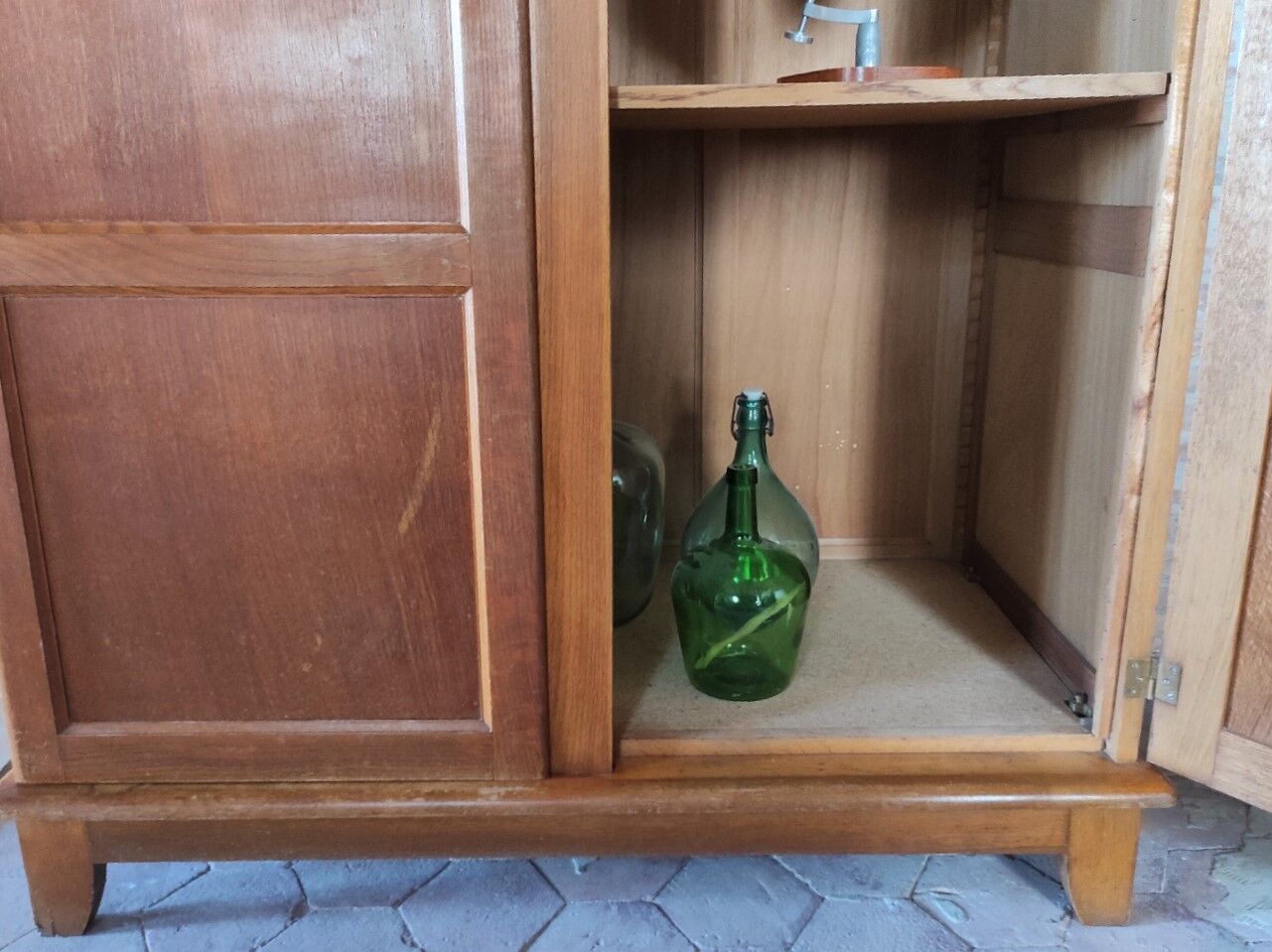 Armoire