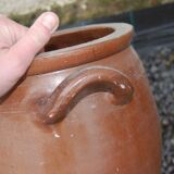 Old pot brownstone, salt