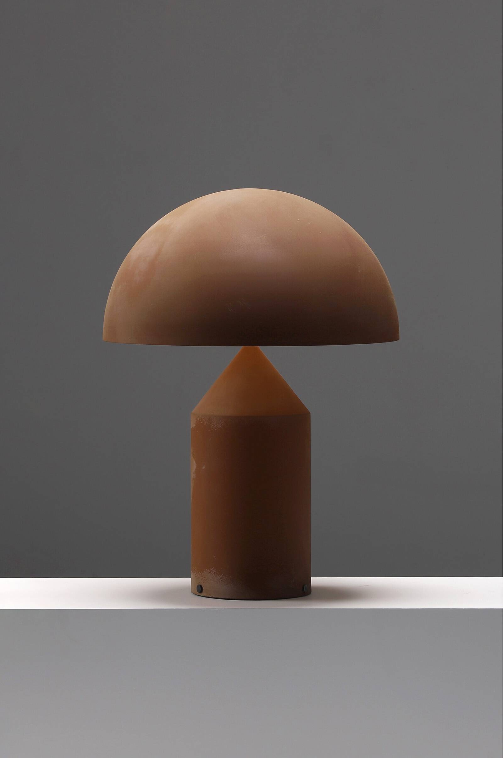première édition Vico Magistretti Atollo lampe de table Oluce 1977