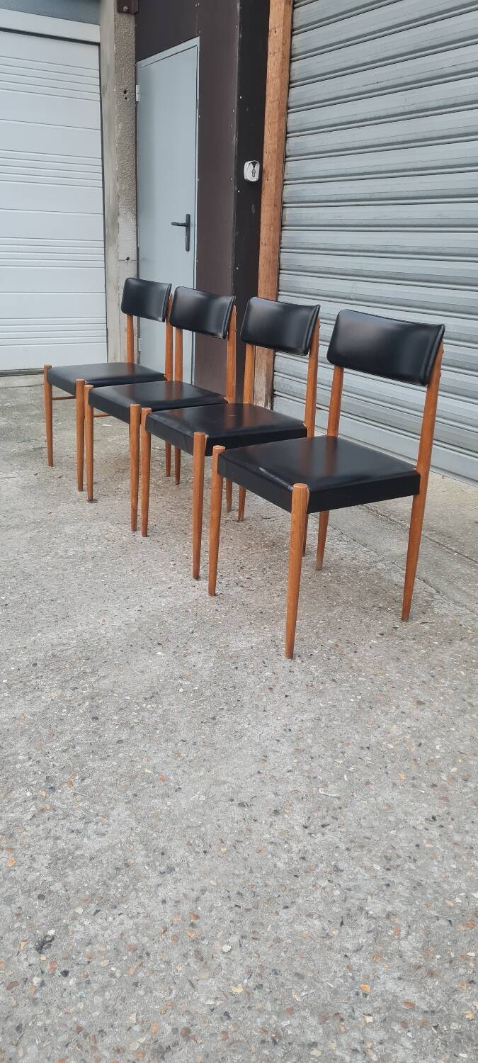 Set of 4 Scandinavian chairs 1970