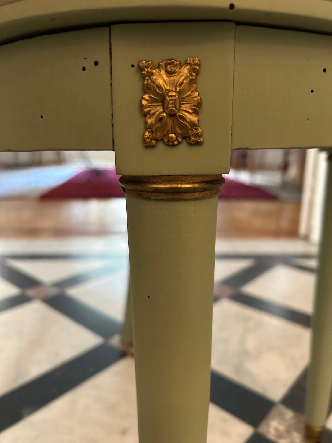 Empire chair