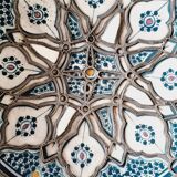 Vintage Moroccan plate in ceramic with filigree of alpaca and bone.