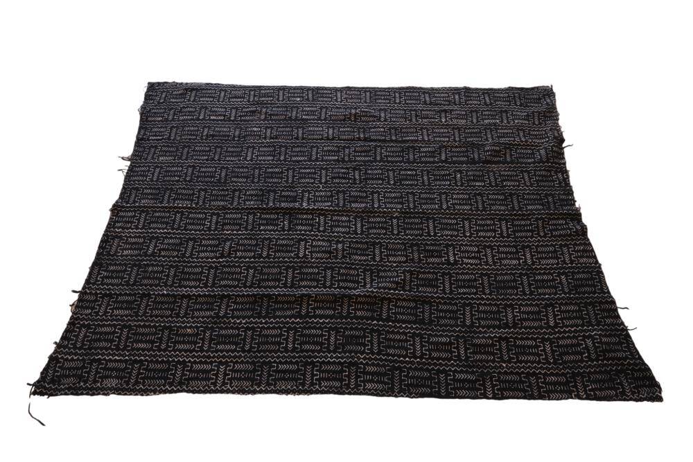 Vintage fabric from Mali - 152 x 205 cm