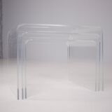 Tables gigognes en plexiglass