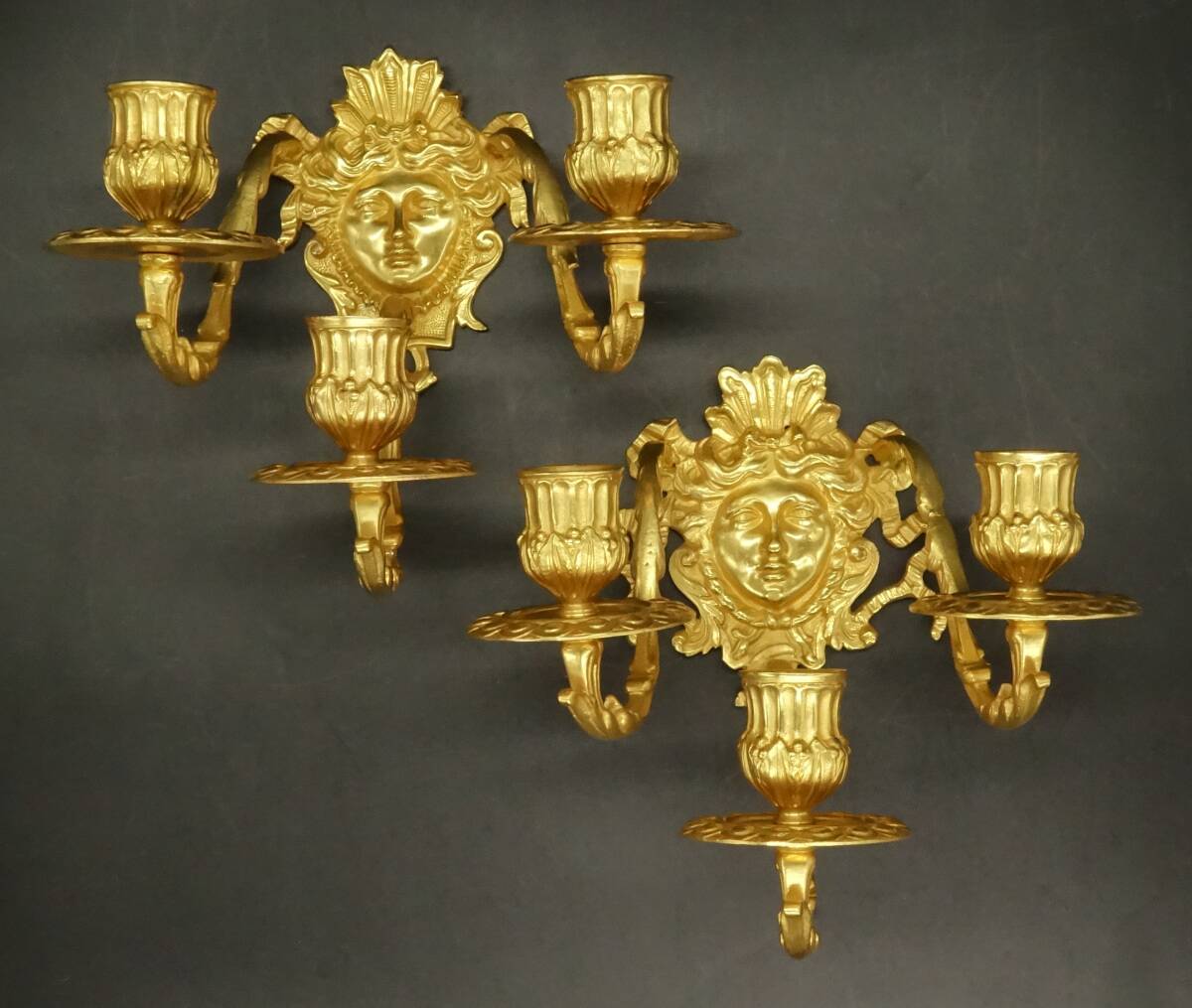 Pair of wall sconces with female masks, Napoléon III period, 19th century - bronze