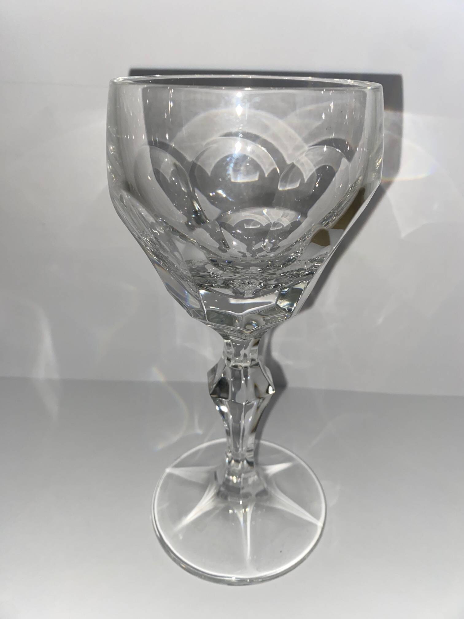 6 Villeroy & Boch wine glasses