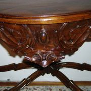 Antique console in carved walnut in the Louis-Philippe style.