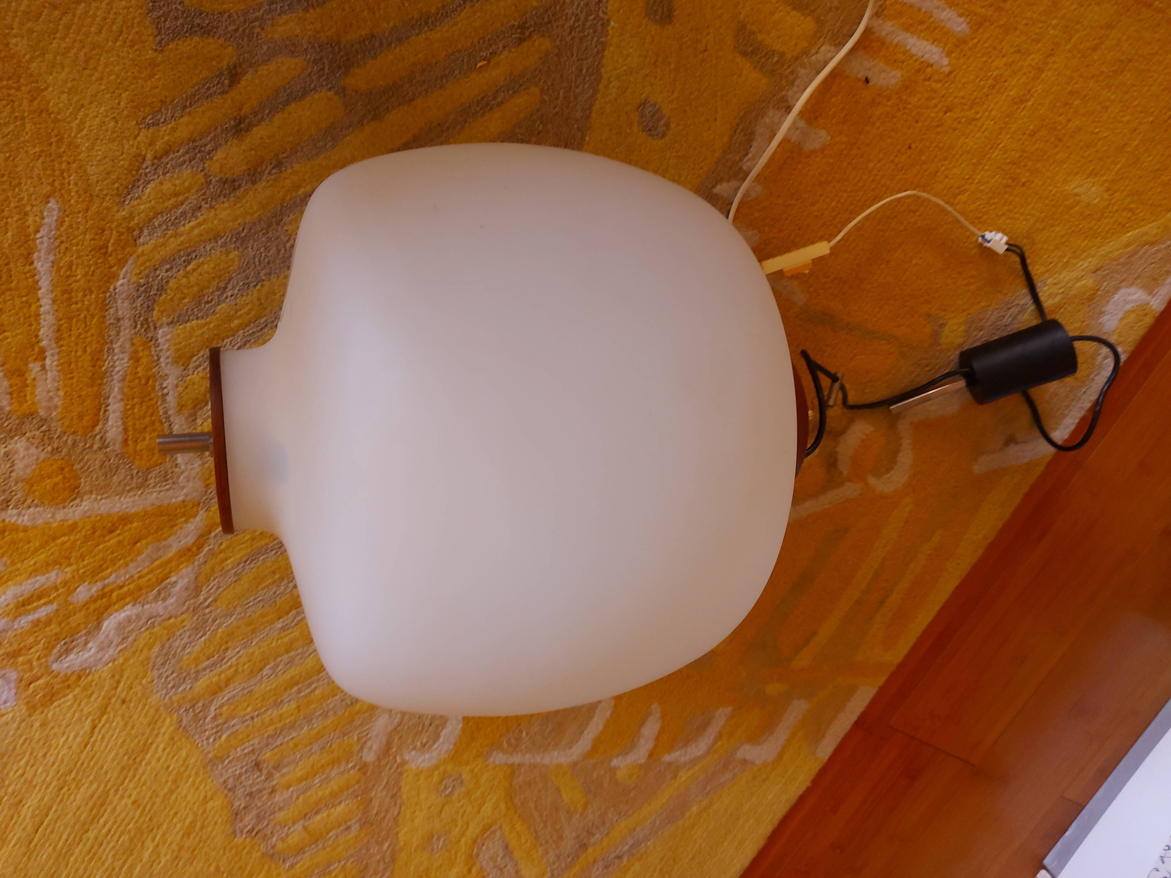 50's, 60'S design pendant lamp in opaline and teak by Goffredo Reggiani.