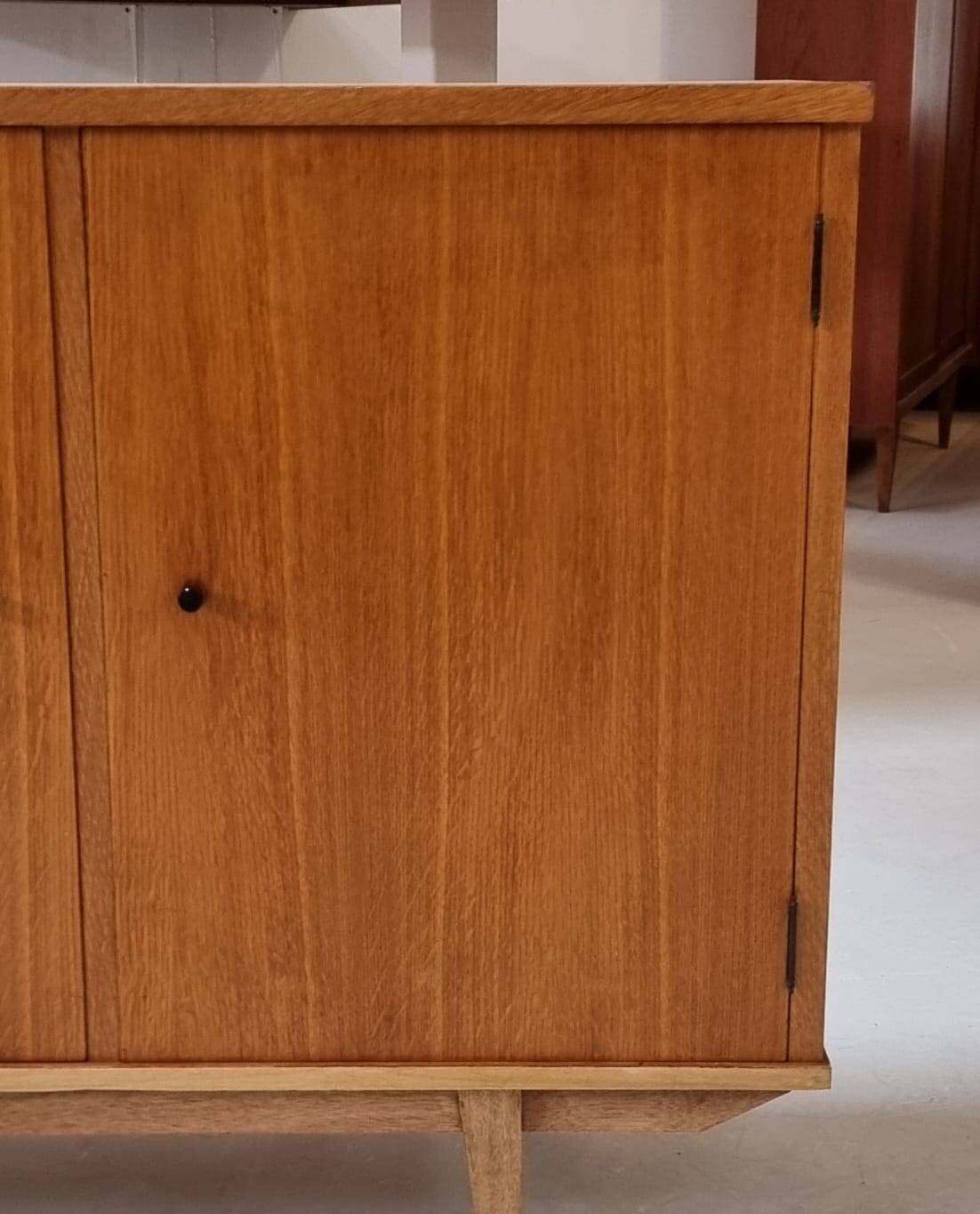 Buffet du milieu du siècle