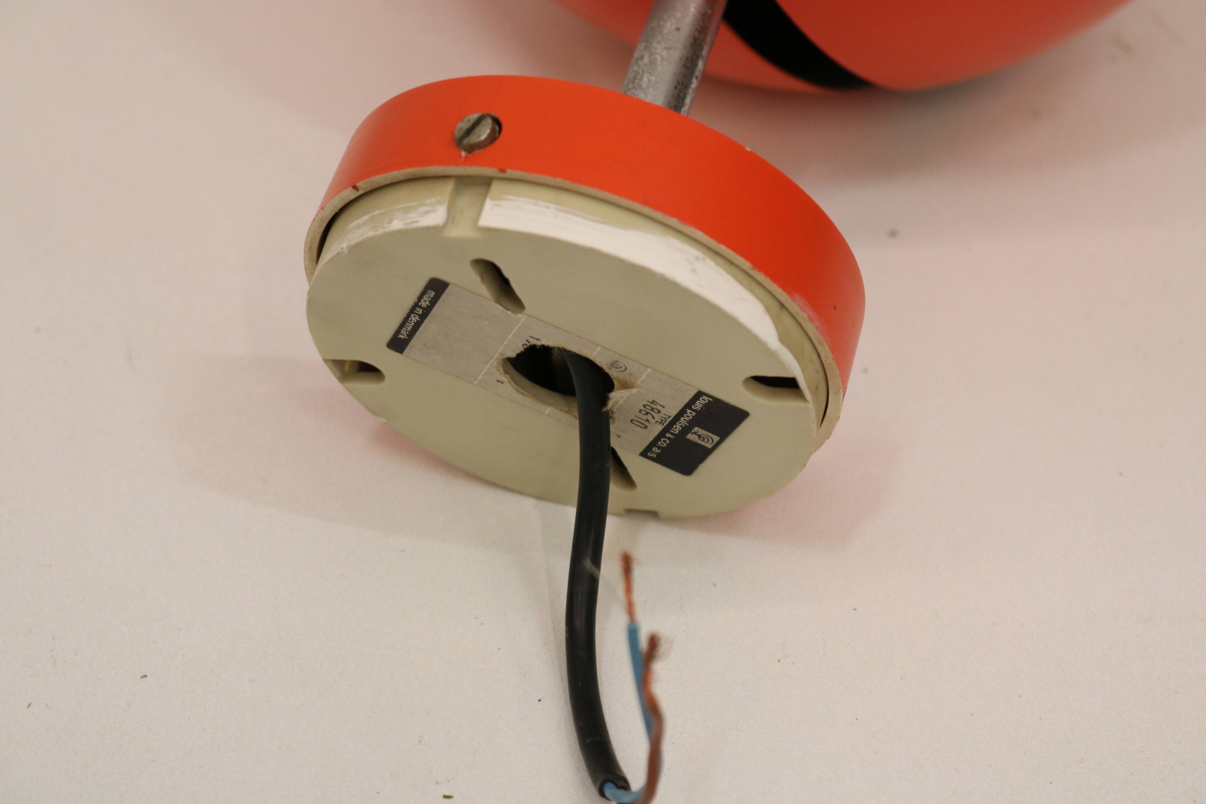 Vintage orange eyeball space age wall Lamp– Louis Poulsen, Denmark 70's