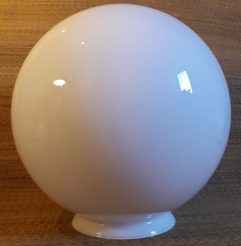 Globe 25cm old white glass