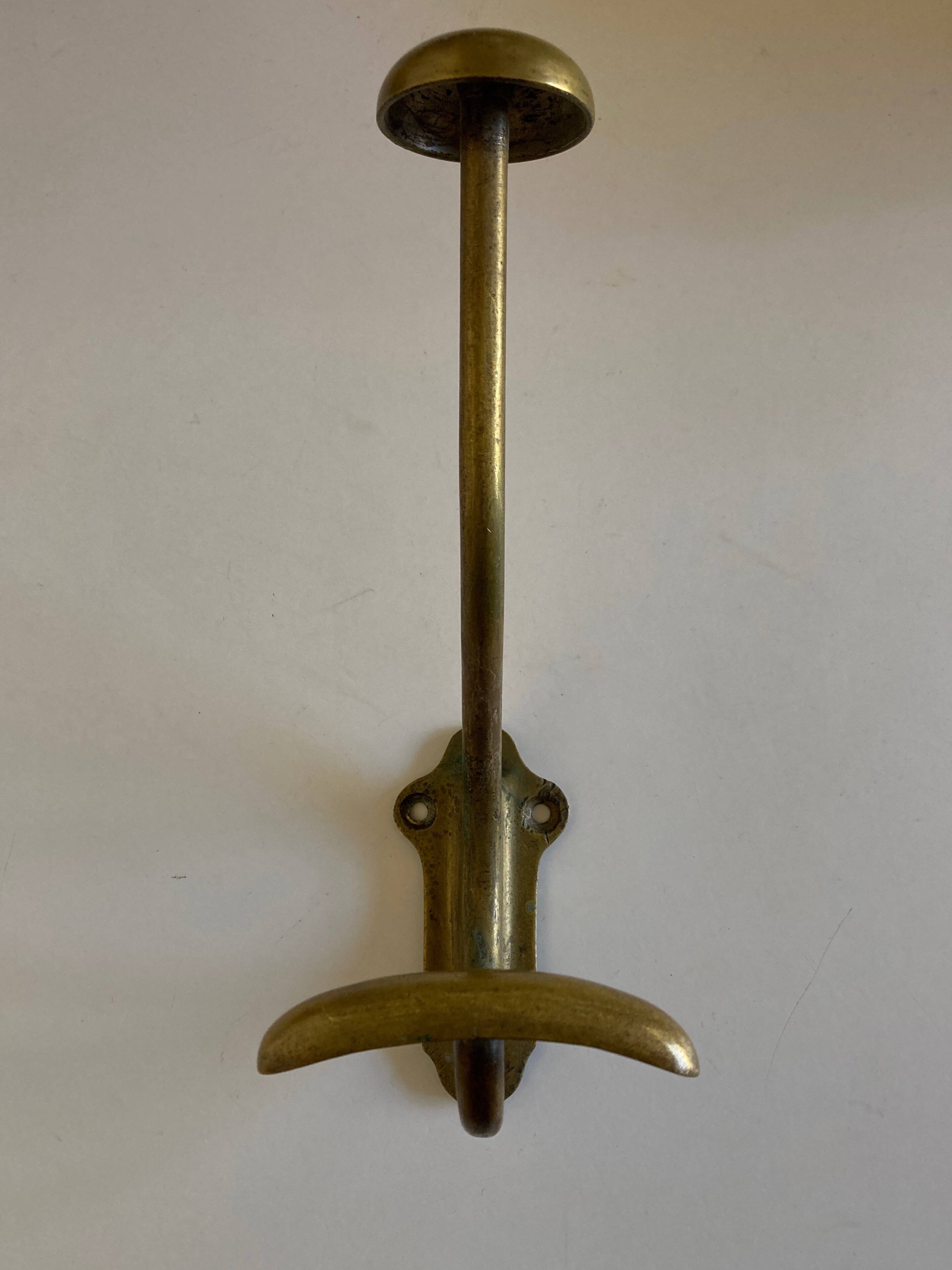 Country hook 1930 in patinated gilded brass