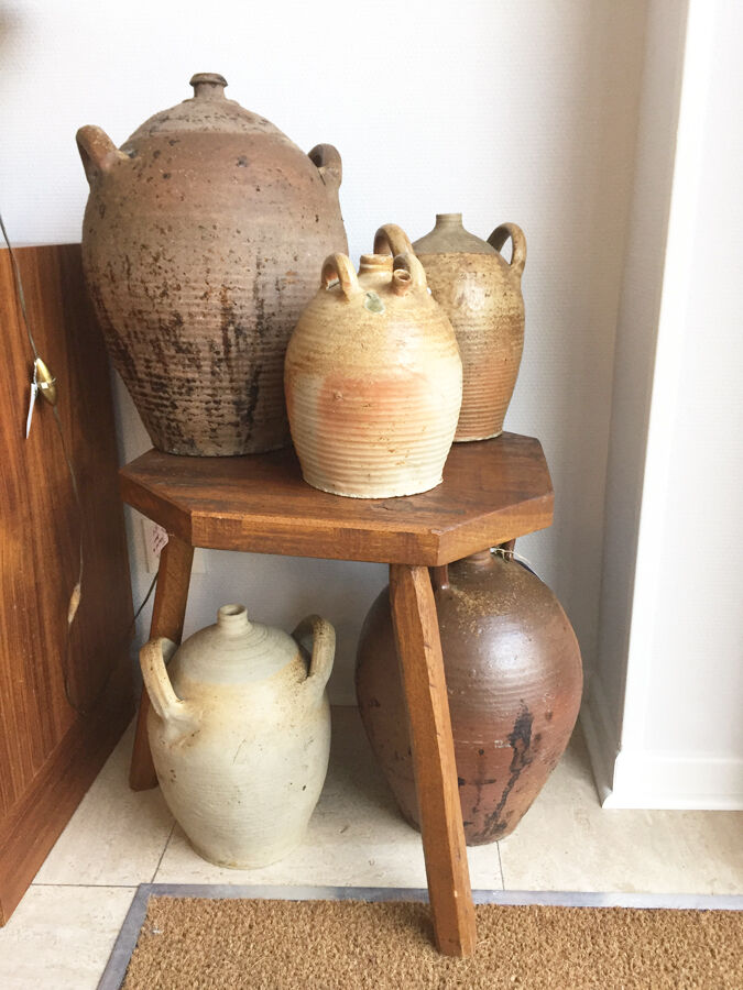 Sandstone water jug, 1970