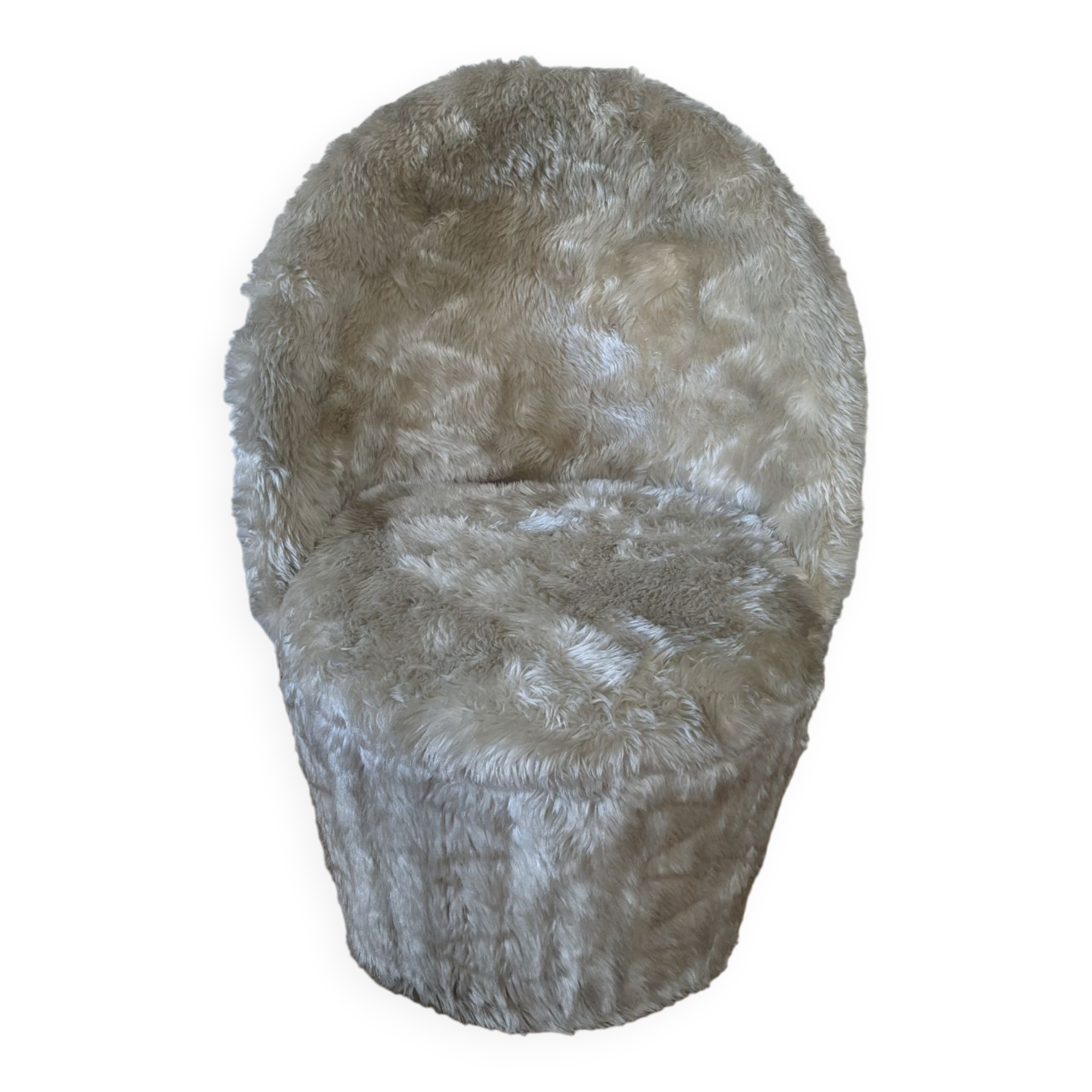 Beige moumoute armchair