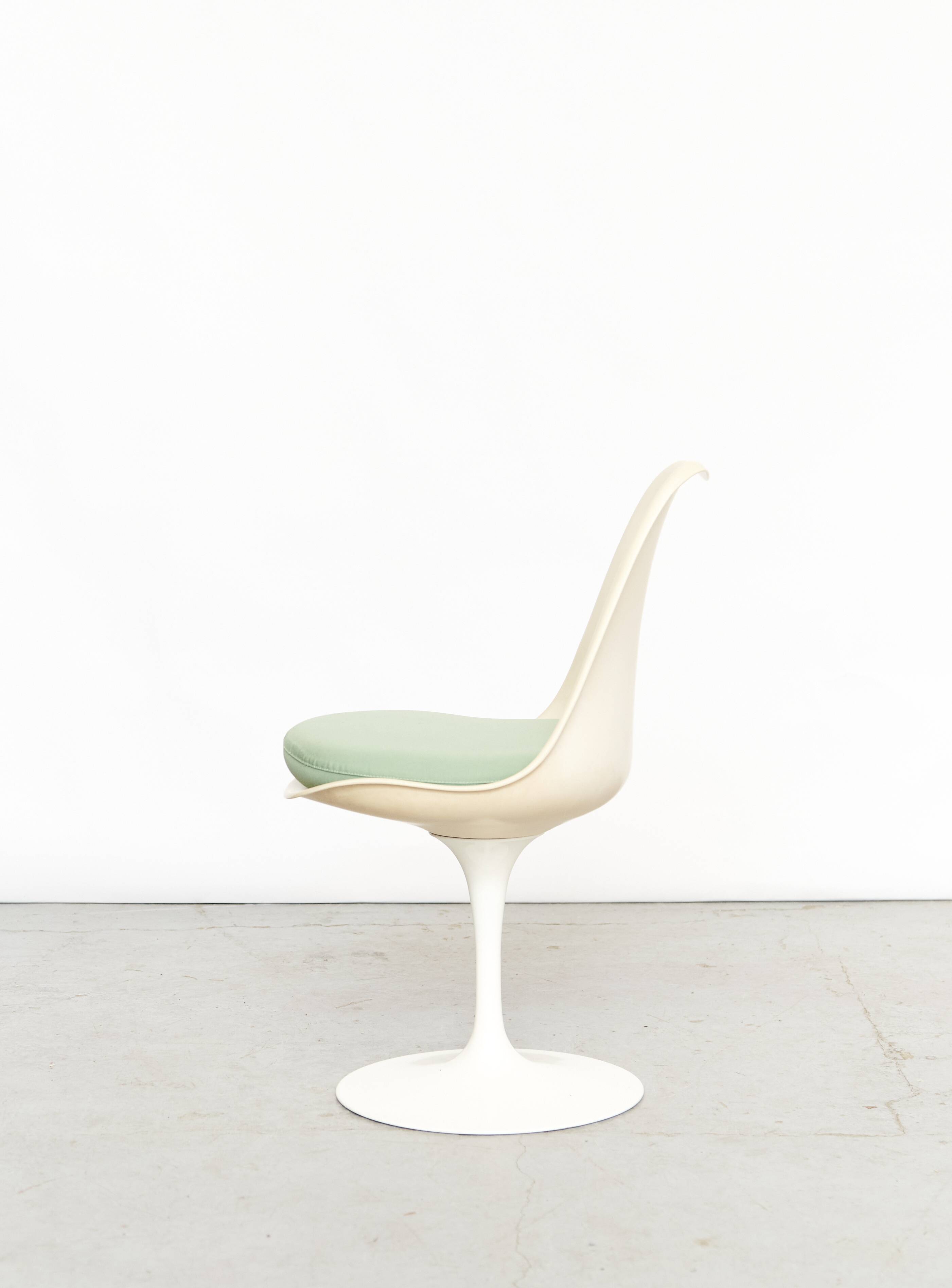 Eero Saarinen Tulip Chair for Knoll International
