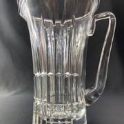 Grand pichet en cristal taillé