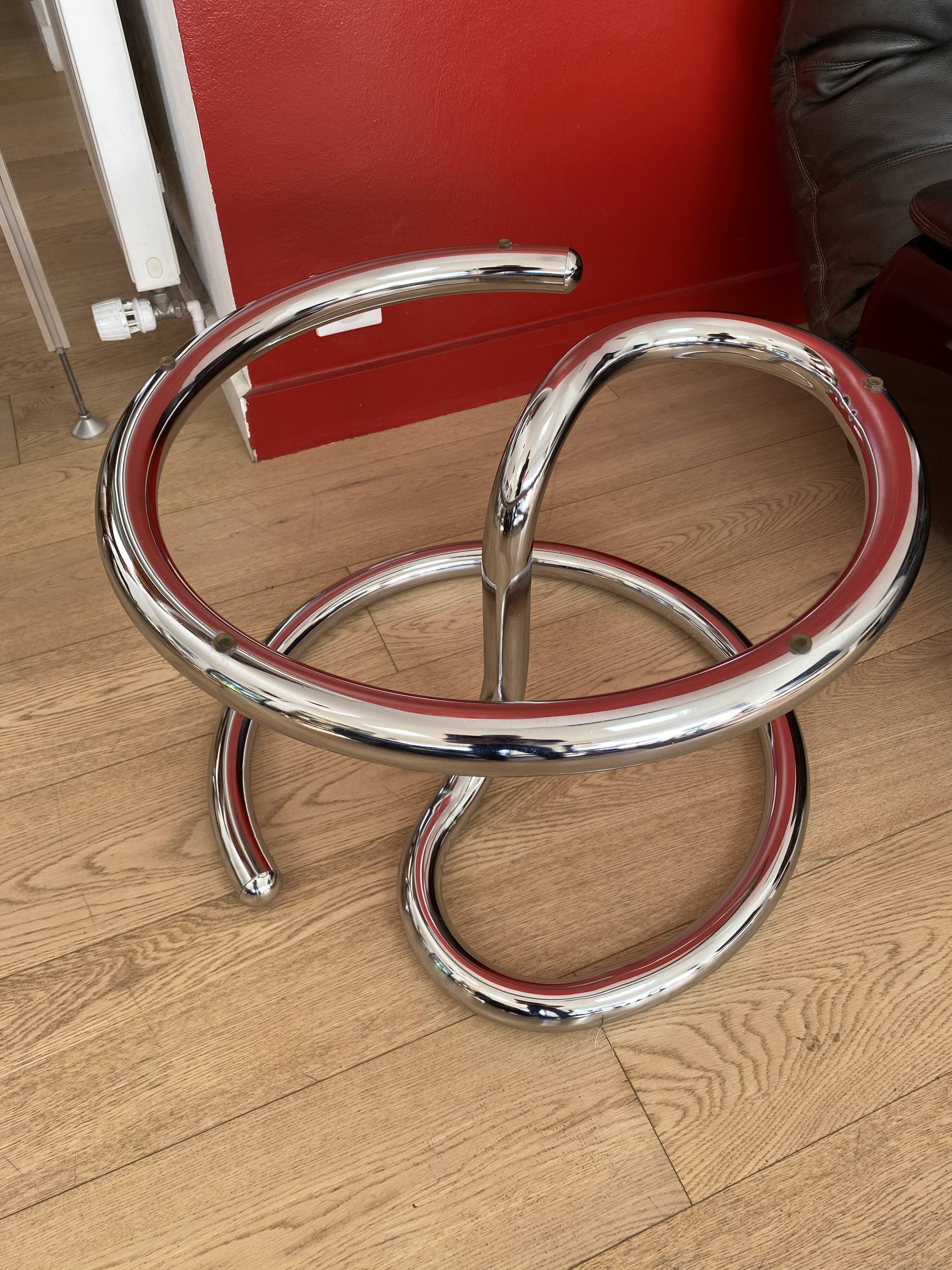 Paul Tuttle's "Anaconda" coffee table for Srtssle. 1971