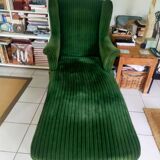 A Napoleon III style Méridienne, green velvet from the 1930s.