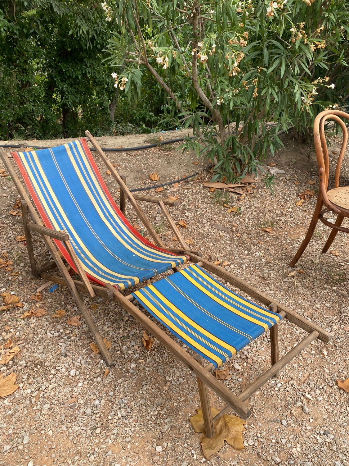 Vintage lounge chair