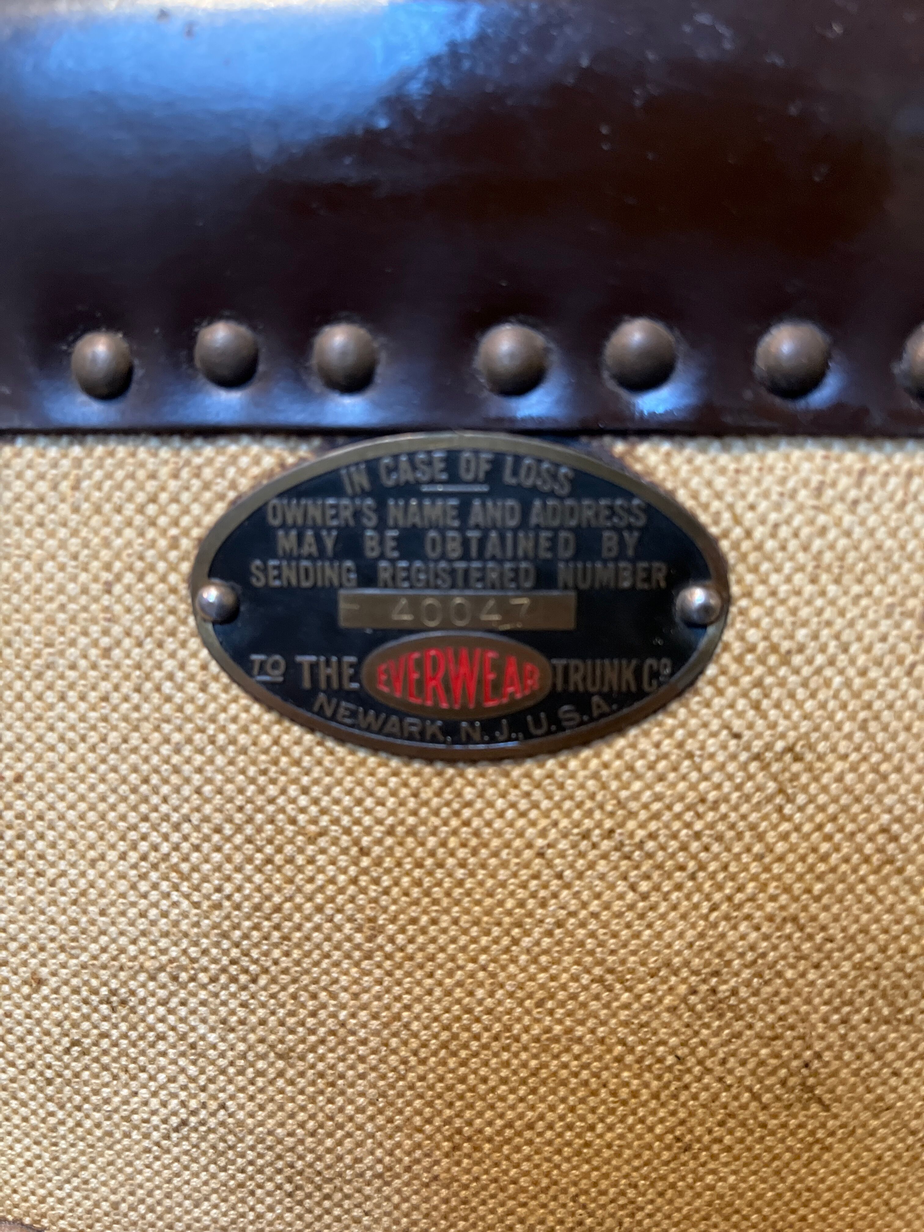 Trunk cabin bitter everwear trunk