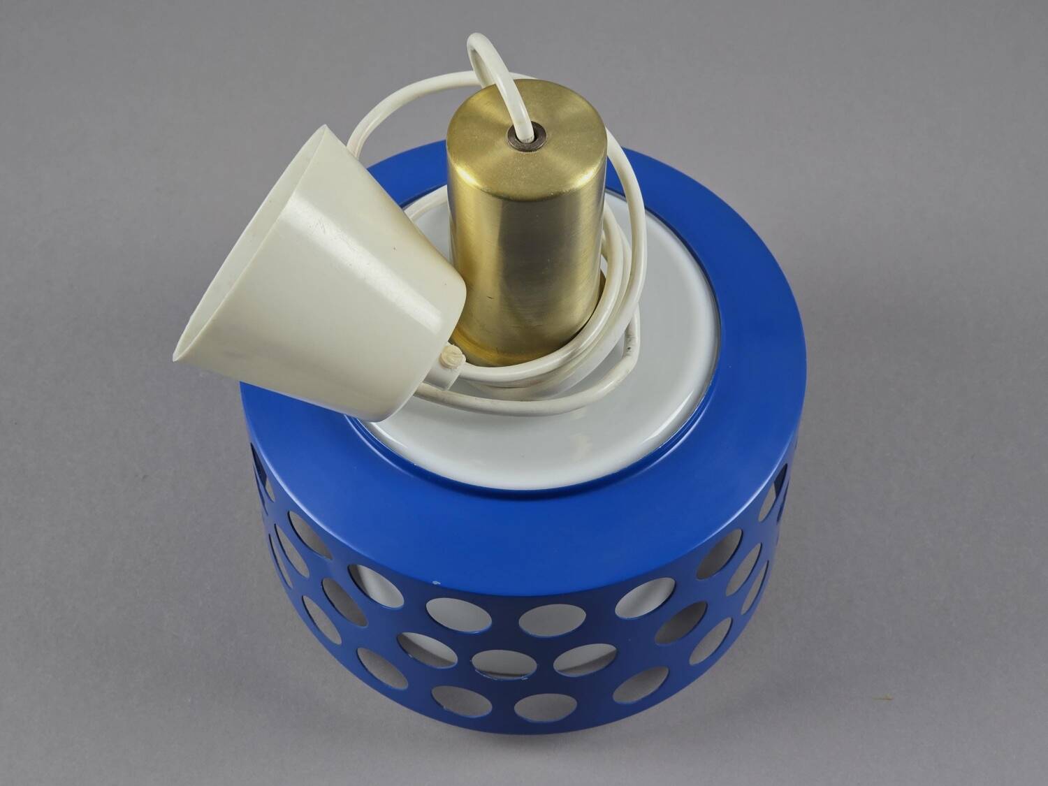 1970s finnish space-age lynx pendant lamp by kai finnmark