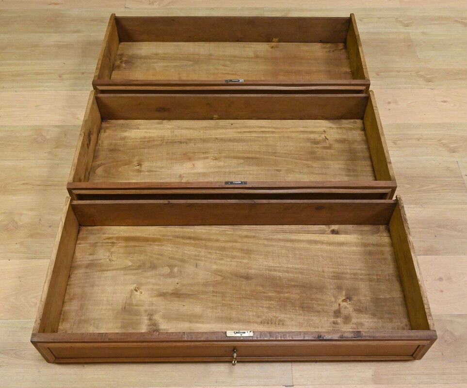 Walnut chest of drawers, Louis-Philippe style – 1900