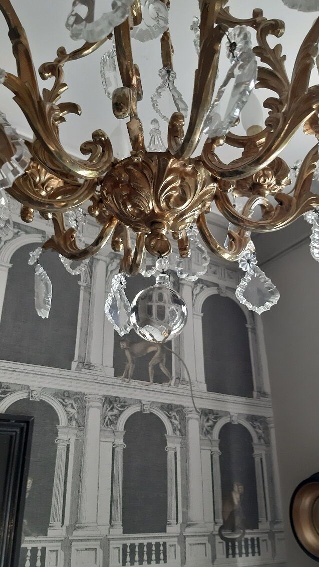Bronze and crystal chandelier 8 fires