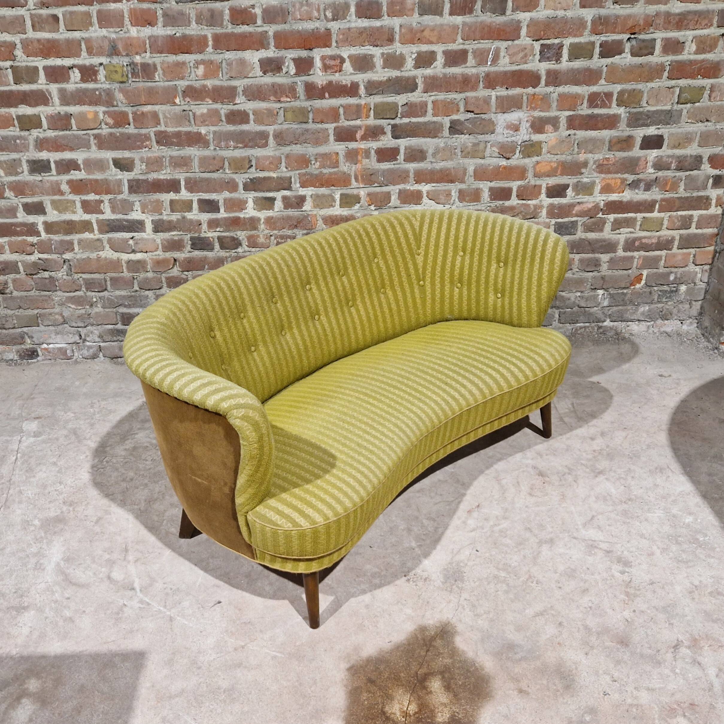 Vintage banana sofa