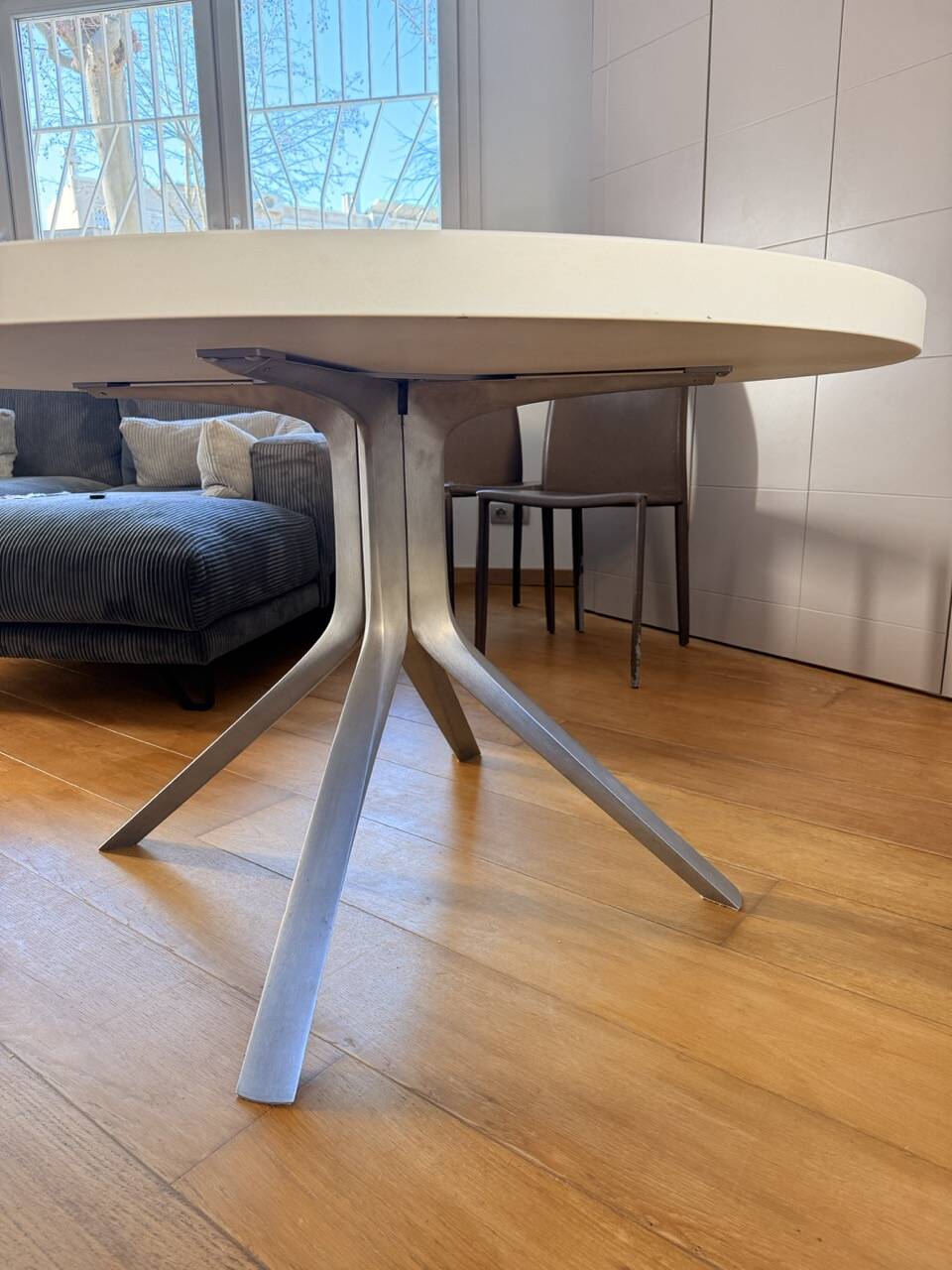 Oops Design Round Table Kristalia