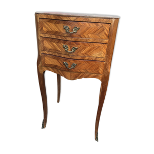 Ancien meuble de rangement